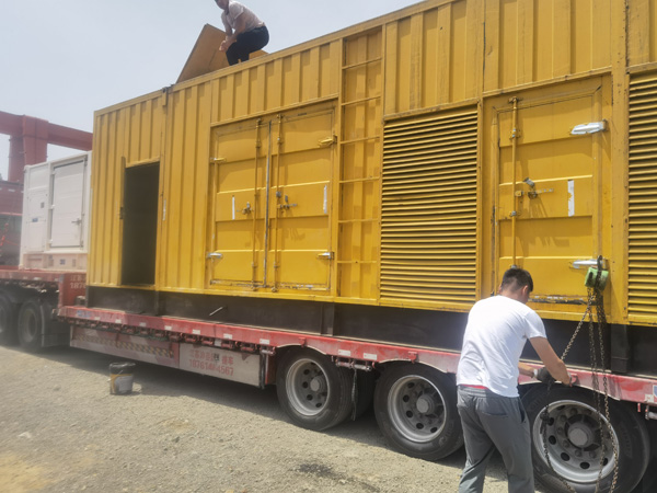 桥东发电机出租100KW发电机需要什么规格的电缆线？