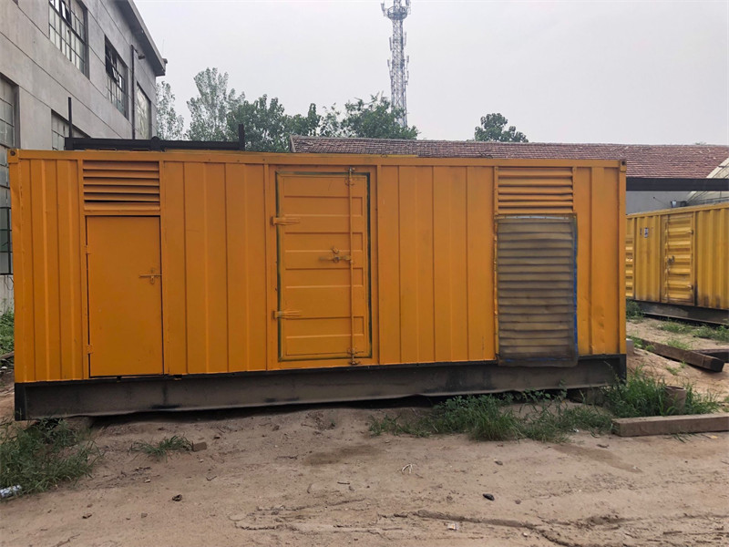 桥东柴油发电机如何判断新机油是否已经完全充满机油滤清器？