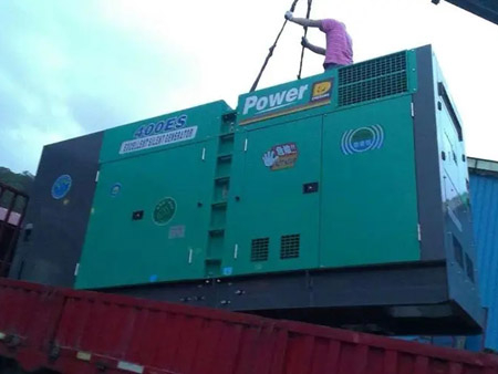 桥东柴油发电机组转速不稳定时，如何对发动机进行维护？