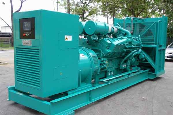 桥东柴油发电机组电压不稳定怎样维修？