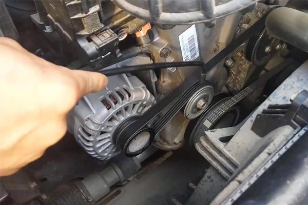 桥东转速传感器的工作原理是什么？