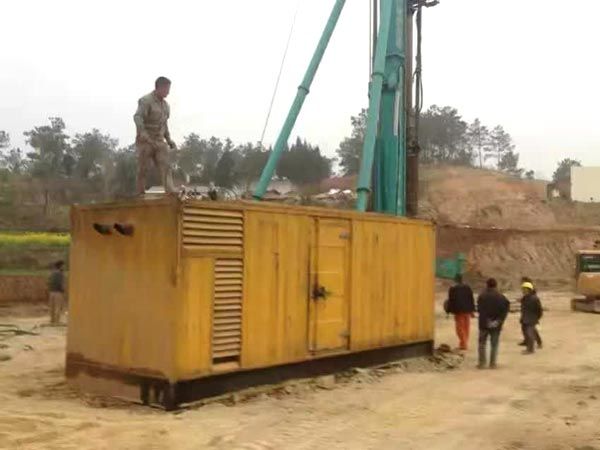 桥东如何判断水冷式机油散热器密封件是否需要更换？